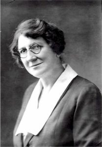 EllaBackus1