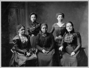 Officers of the Women's League, Newport, R.I., 1899, Library of Congress