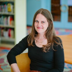 Headshot of Julie Tabberer